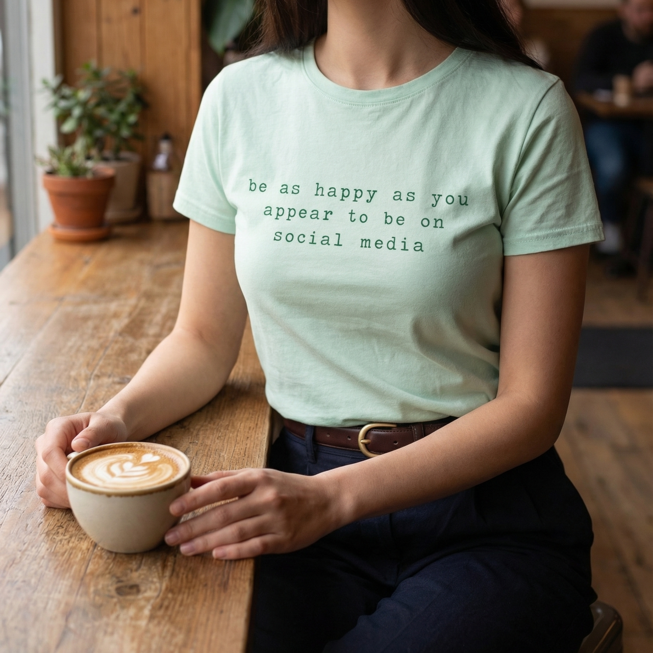 Тениска „Social Media“ 🌿