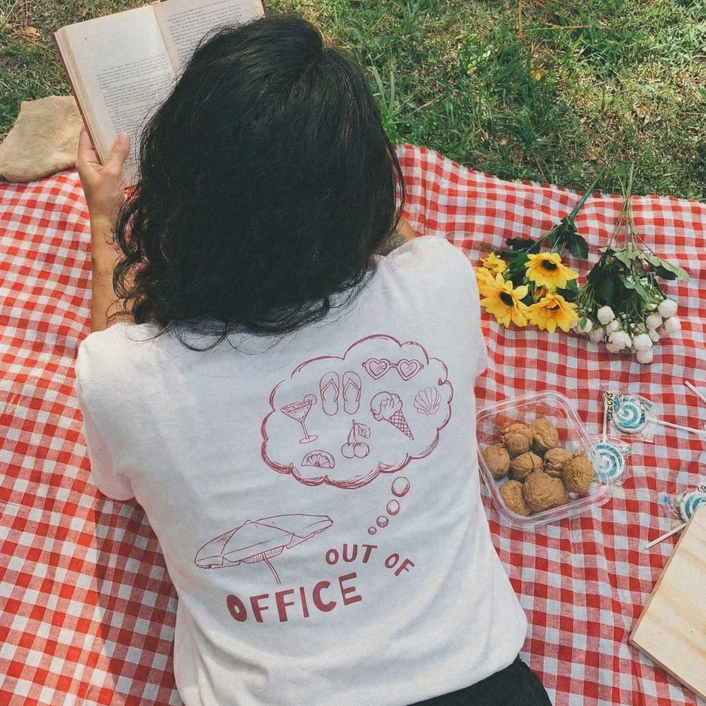 Тениска „Out Of Office“ 🌴